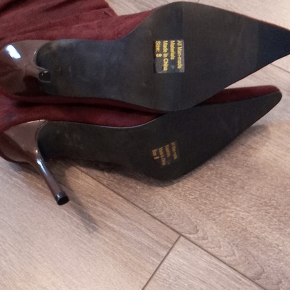 NWOT 🎉Host Pick!🎉Brown Suede Like Heeled Knee Boots - Picture 3 of 7